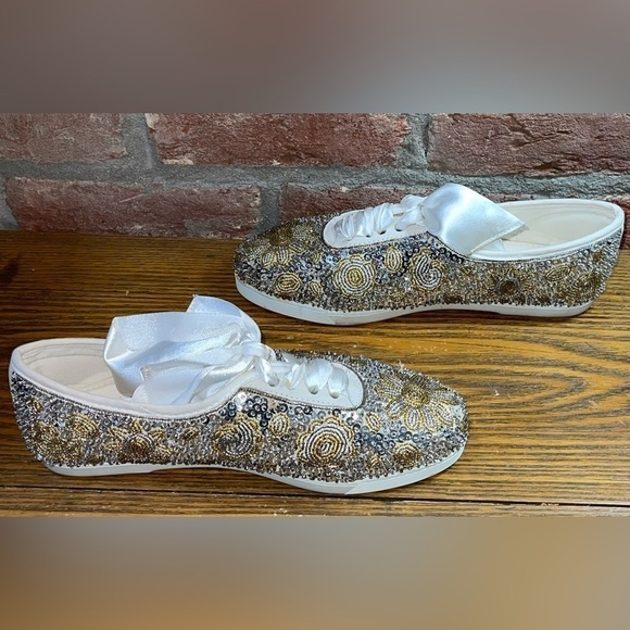 Vintage Women's Caparros Sequins and Beaded Sneakers Size 8.5 - Picture 3 of 12
